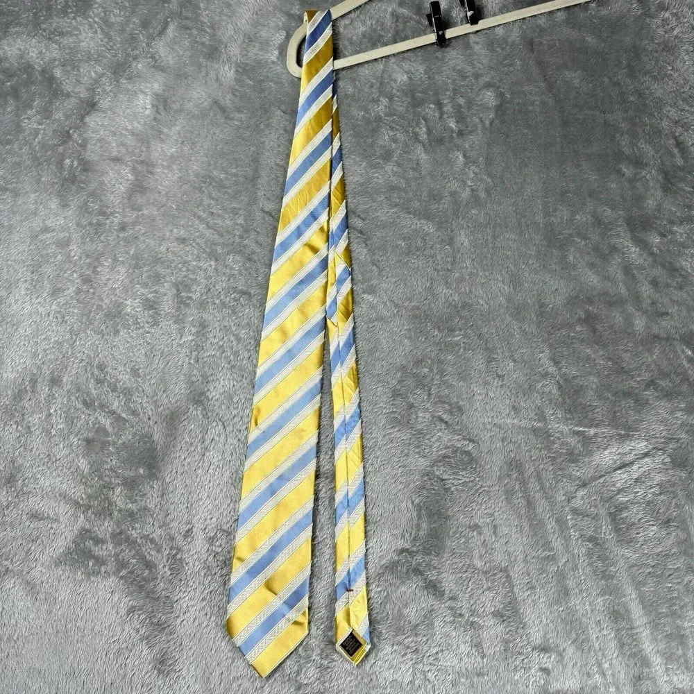 DONALD J TRUMP NECKTIE SIGNATURE COLLECTION Blue Yellow Diagonal Stripe Gold Bar